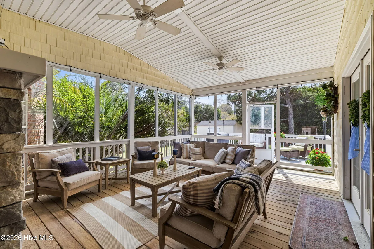 100-web-or-mls-GI - 3027 Hayden Dr - Lis