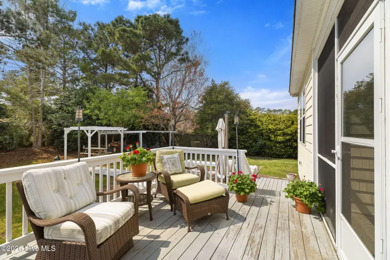 101-web-or-mls-GI - 3027 Hayden Dr - Lis