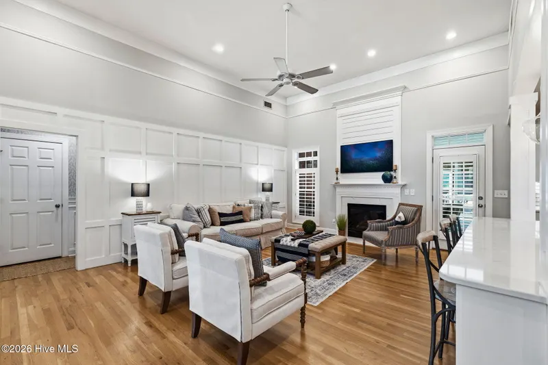 18-web-or-mls-GI - 3027 Hayden Dr - List