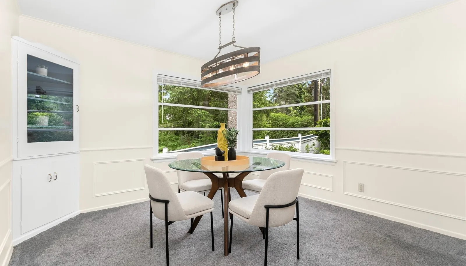 Upper unit dining room