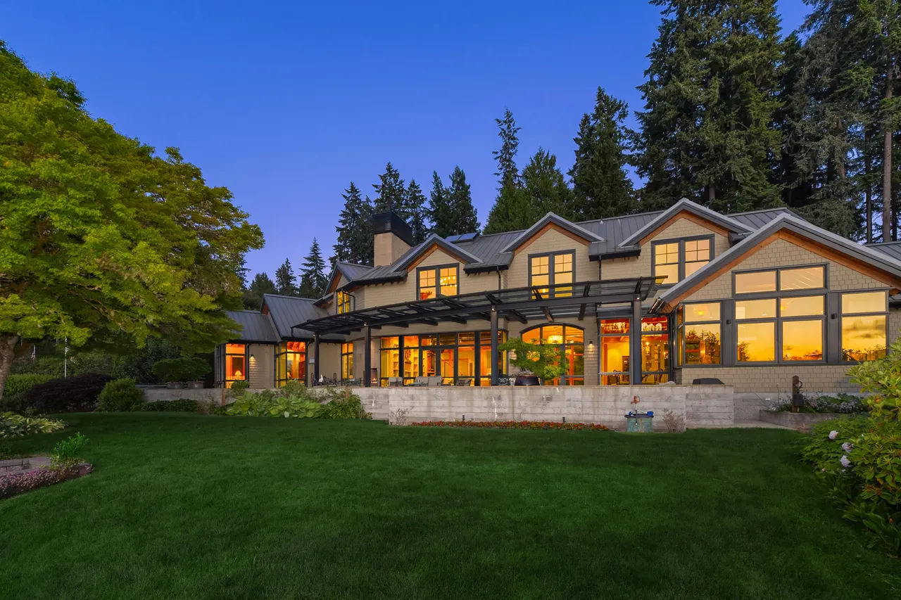 Welcome to 5522 Fletcher Landing on Bainbridge Island