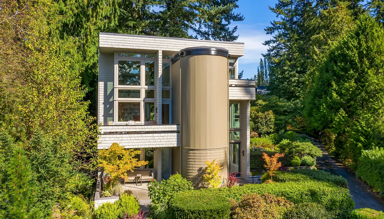 Just 7 freestanding homes make up Phase III. Just 7 freestanding homes make up Phase III.