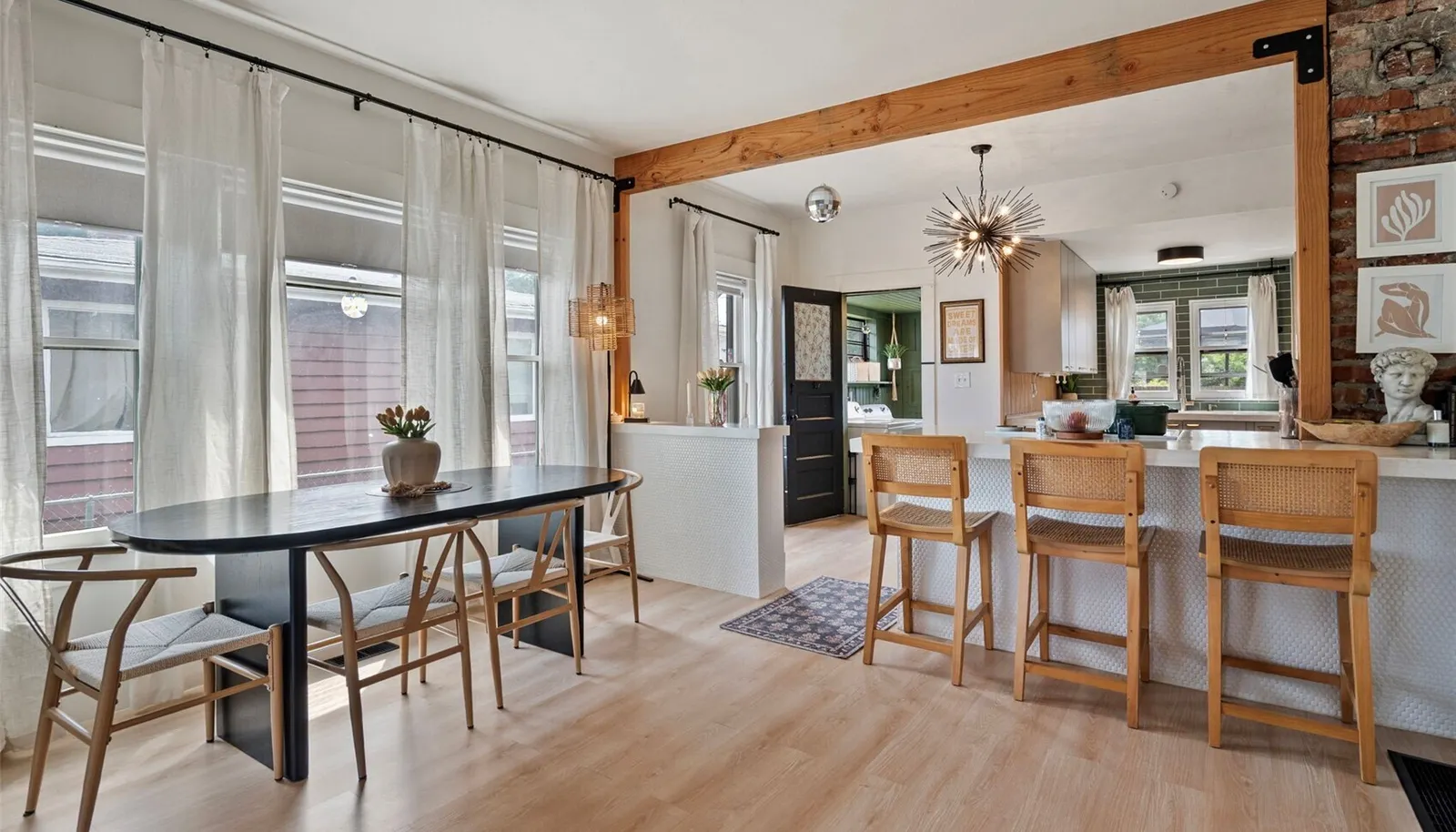 A cohesive, contemporary feel throughout