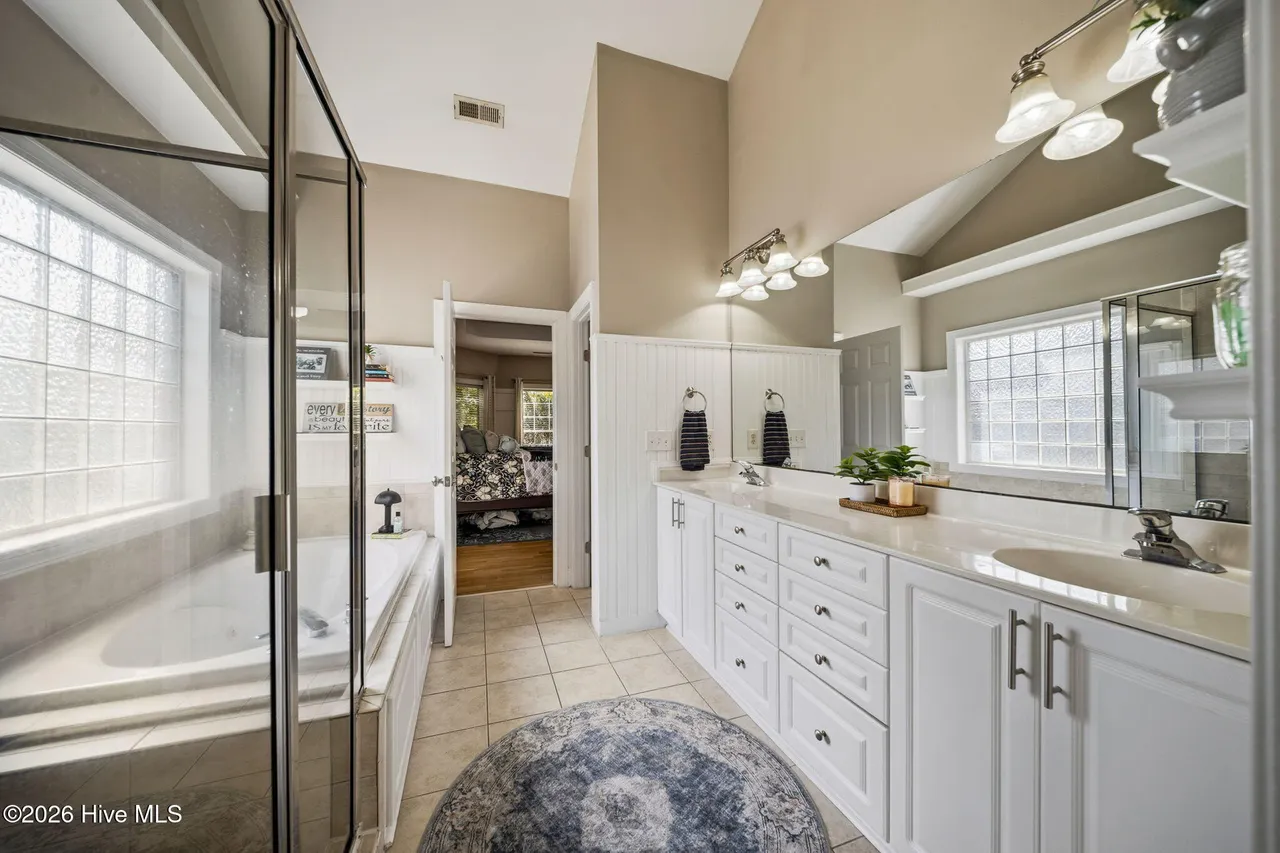 66-web-or-mls-GI - 3027 Hayden Dr - List
