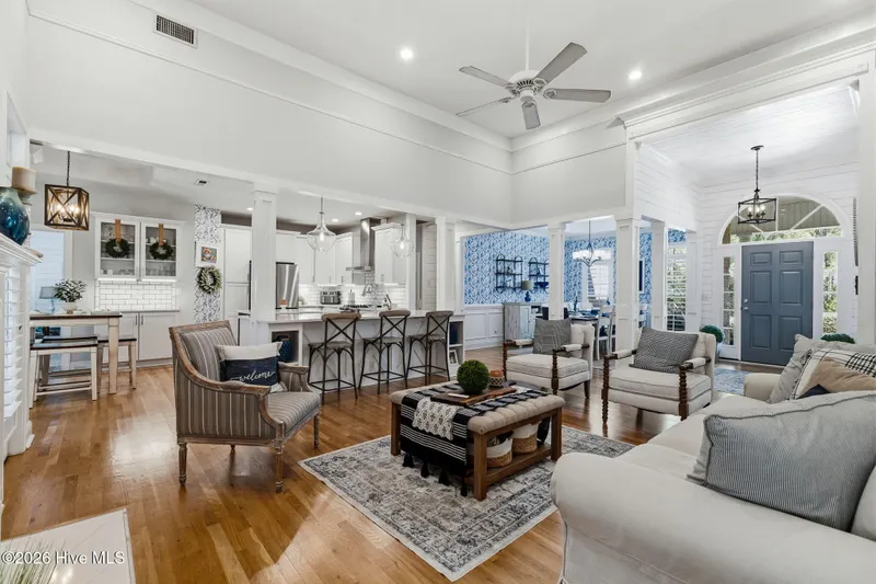20-web-or-mls-GI - 3027 Hayden Dr - List