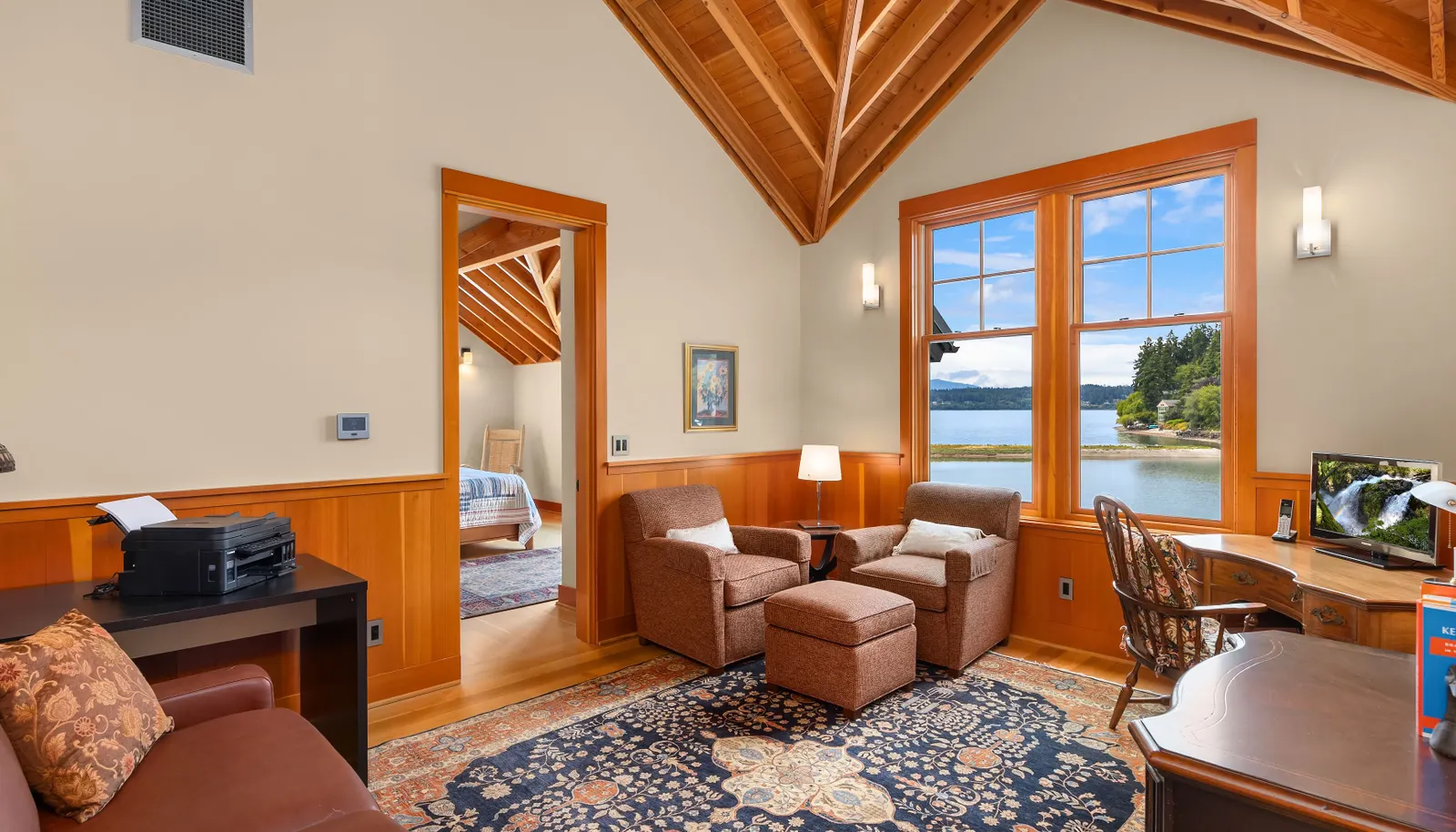 The bonus room on the upper floor makes a great office, reading room, homework space or TV/gaming room