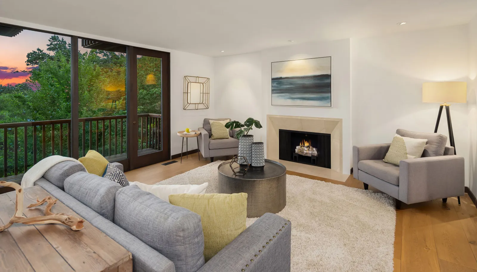 A real wood-burning fireplace! Can be easily converted to gas.