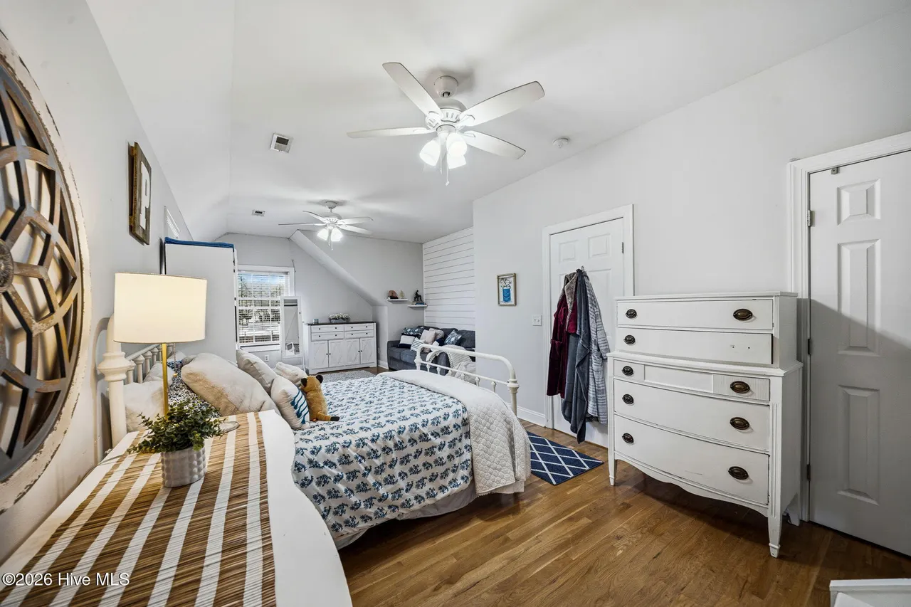 76-web-or-mls-GI - 3027 Hayden Dr - List