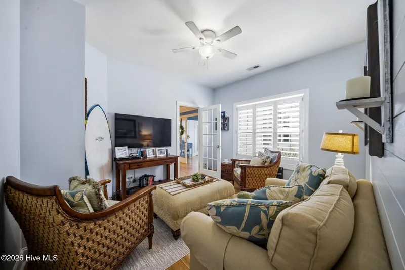 50-web-or-mls-GI - 3027 Hayden Dr - List