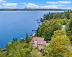 Premier Mercer Island West side, mid/north-end location; close to all MI has to offer, and access to I90 (3 minutes) yet with privacy and seclusion. Abundant onsite, and off-street guest parking.