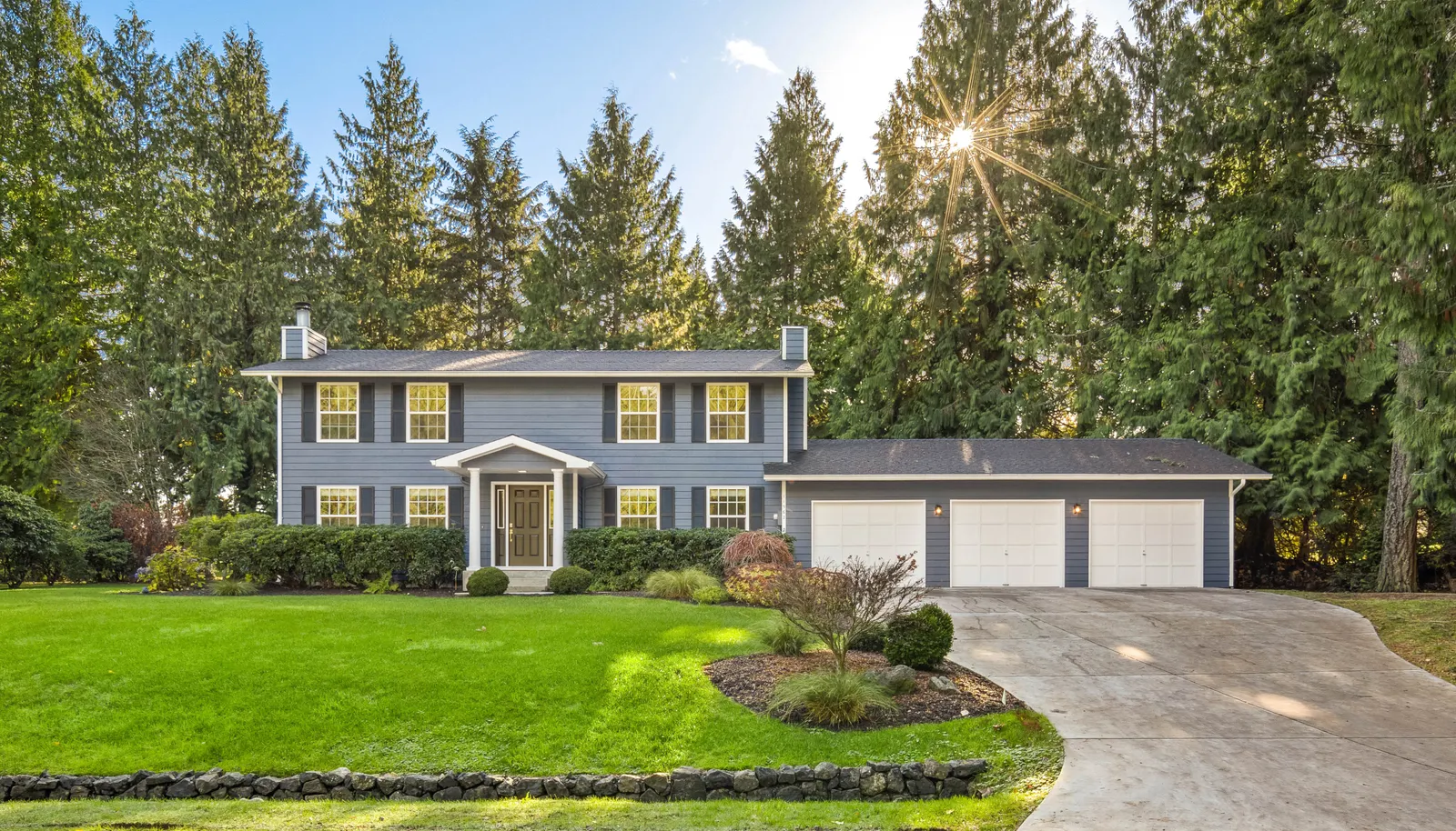 Four Bedrooms include the spacious Primary Suite with a brand new tile, full bathroom! This is the 2nd largest lot on the entire Meadowmeer Golf Course!