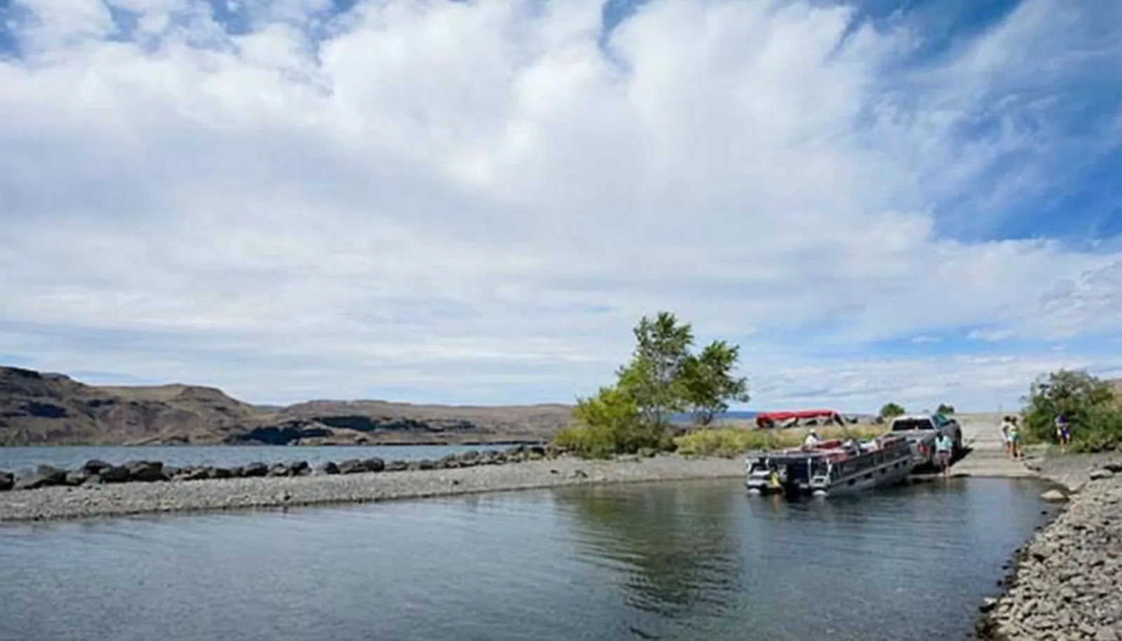 PUD public Columbia River access and future marina site. PUD public Columbia River access and future marina site.
