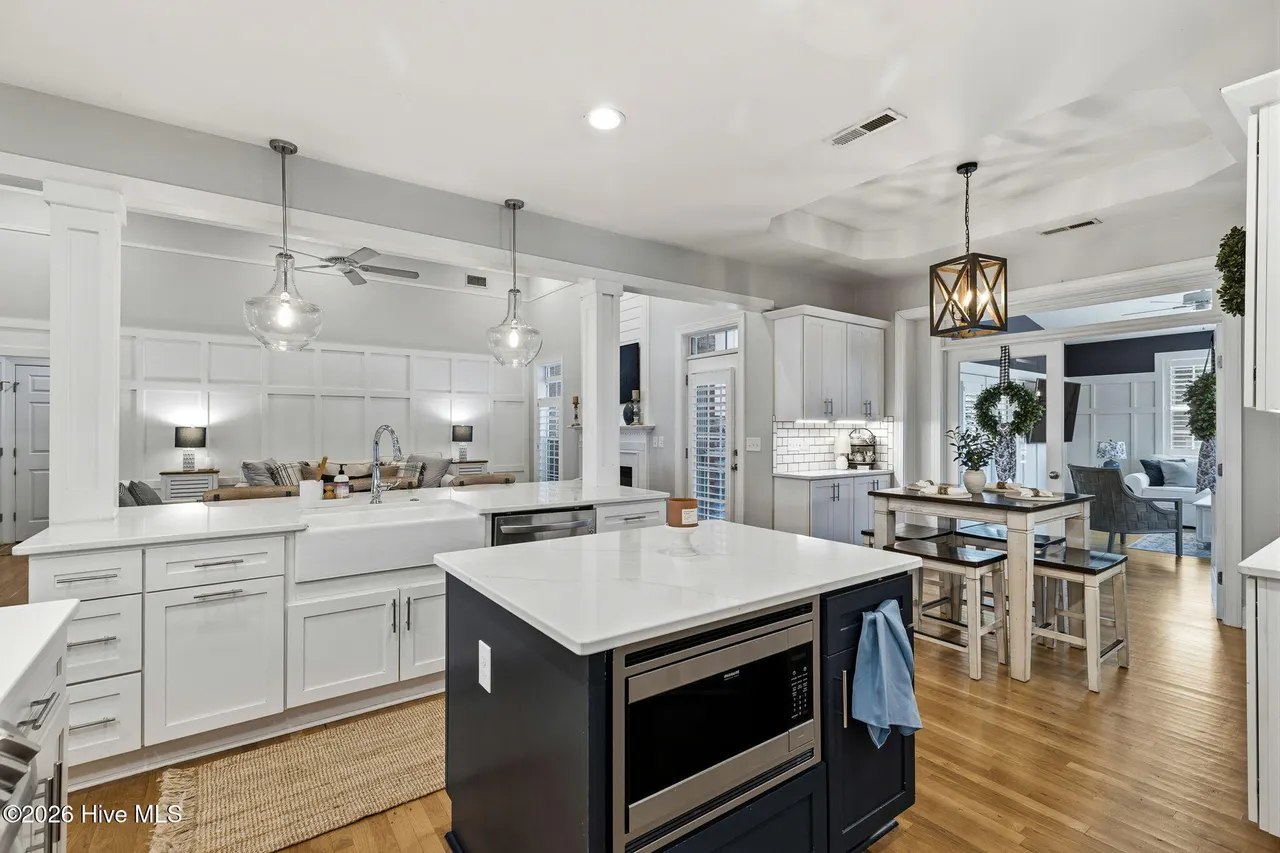 31-web-or-mls-GI - 3027 Hayden Dr - List
