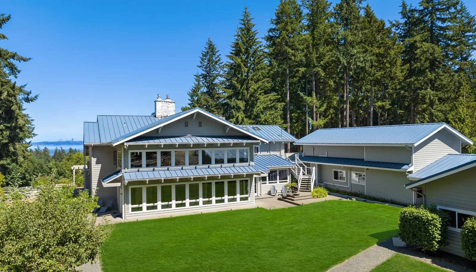 You feel like you could be up in the San Juans but are only an hour to Sea-Tac International airport.