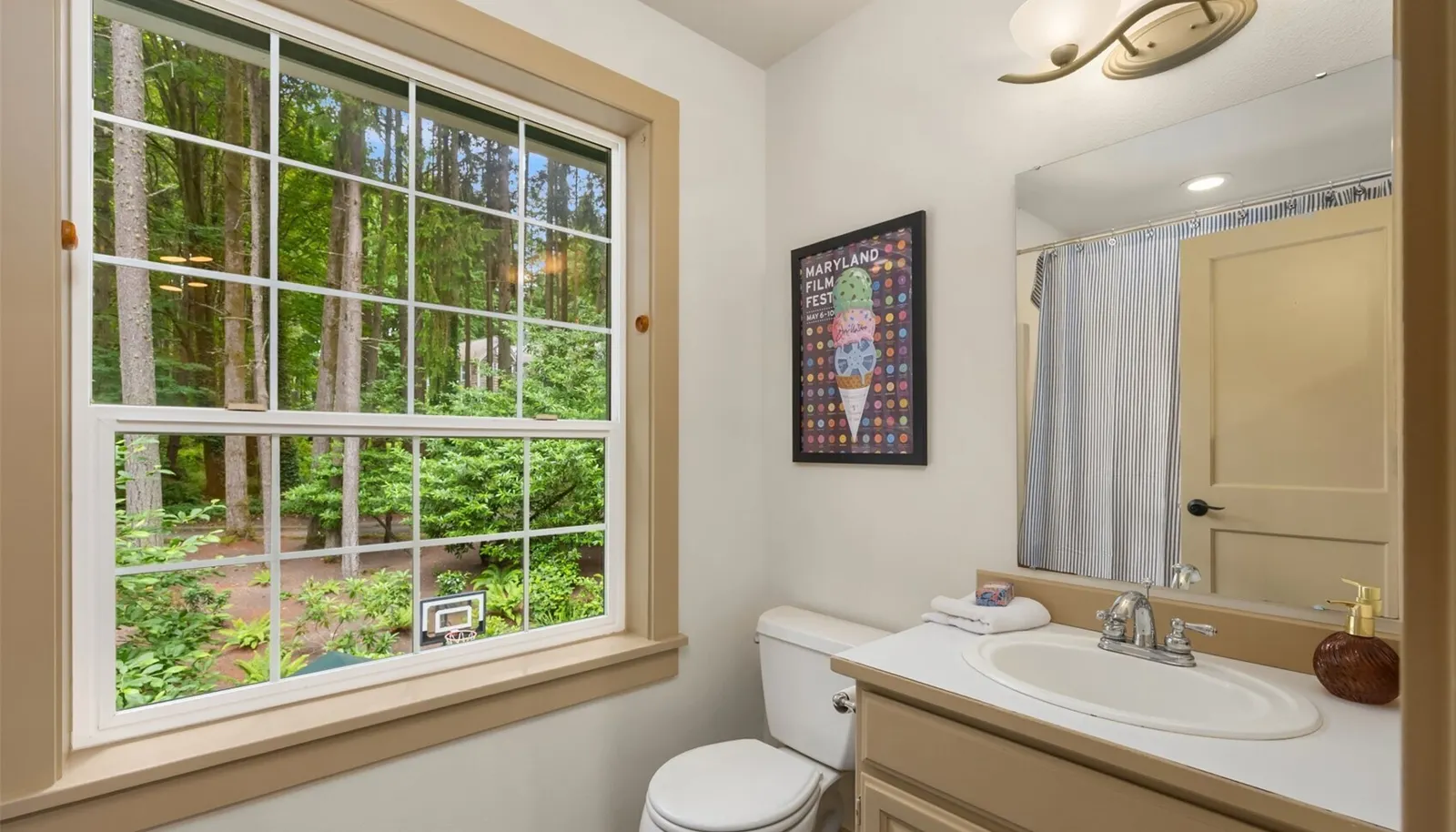 Full Bathroom