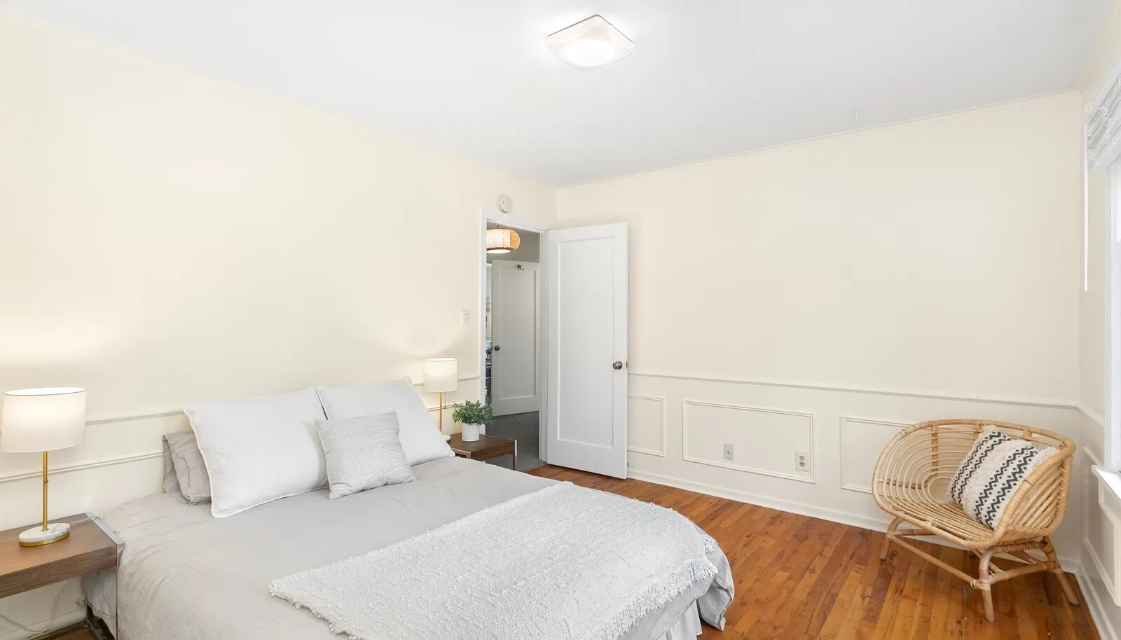 upper unit bedroom