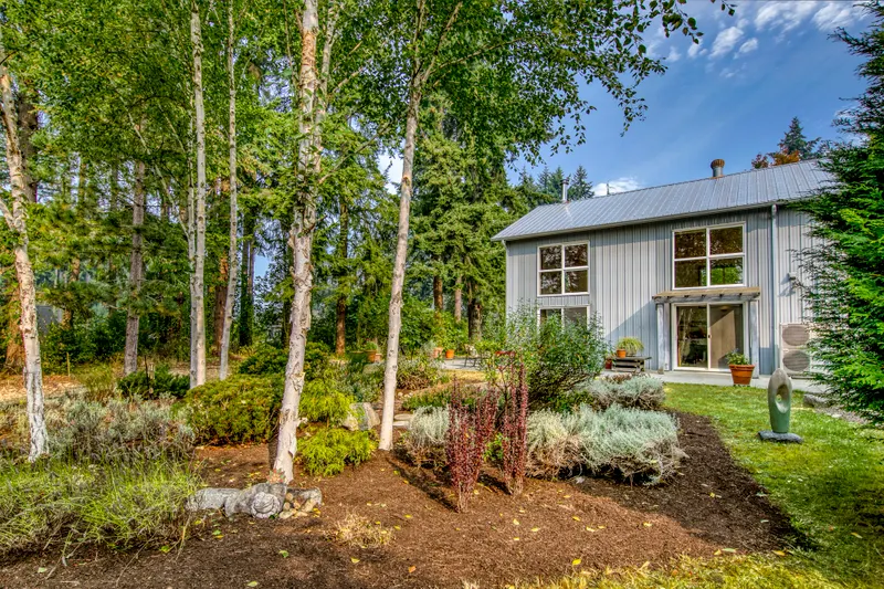 The gardening and outdoor entertaining opportunities are exceptional!