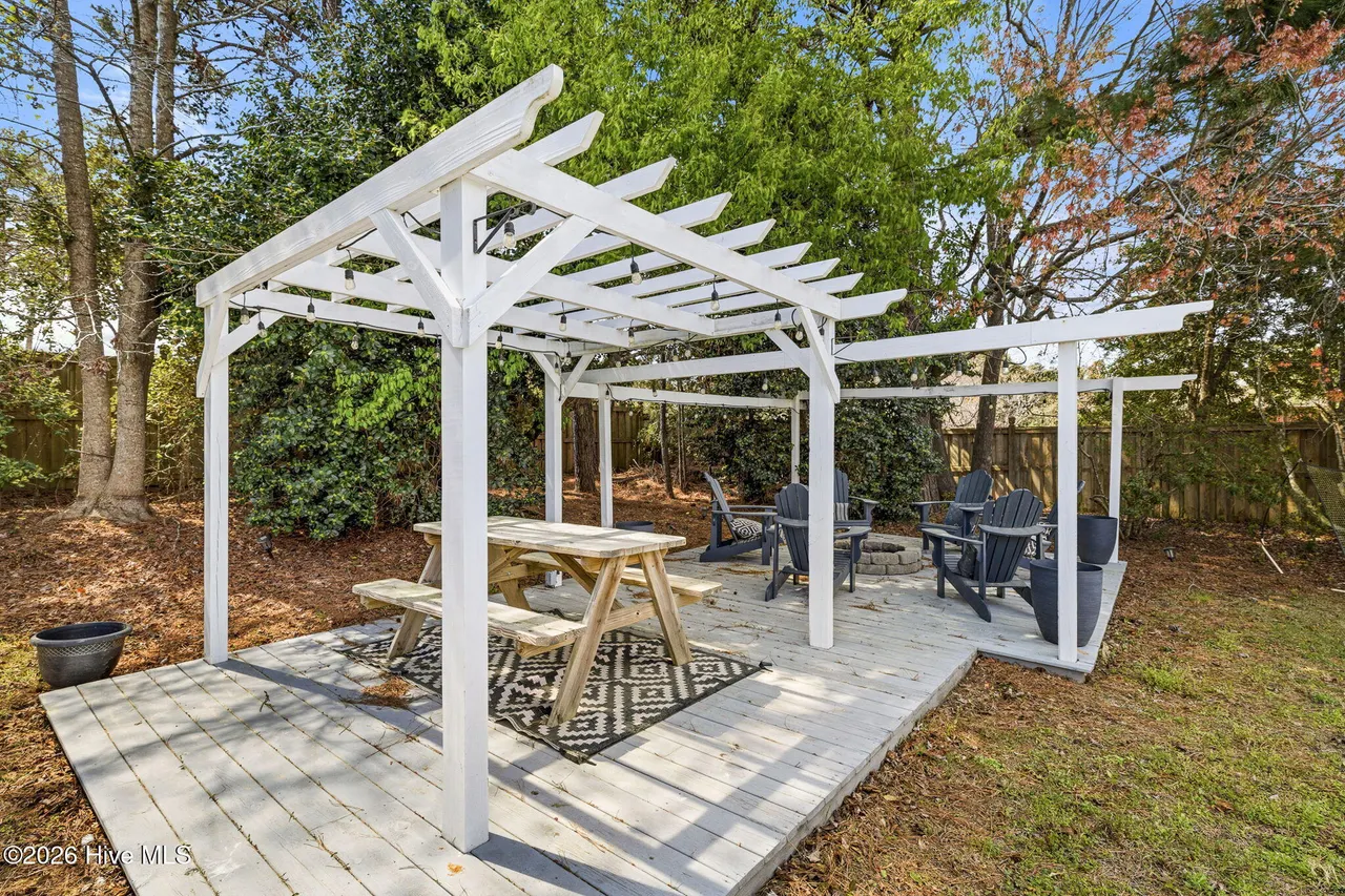 106-web-or-mls-GI - 3027 Hayden Dr - Lis