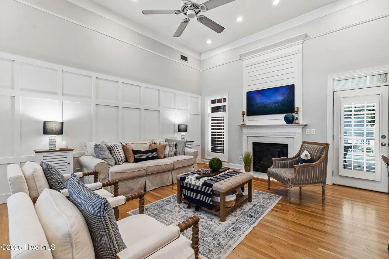 19-web-or-mls-GI - 3027 Hayden Dr - List