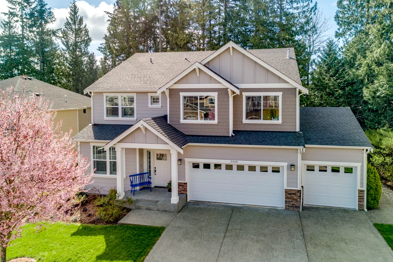 Impeccably maintained, mint condition home within a mile or two of schools and downtown Poulsbo!
