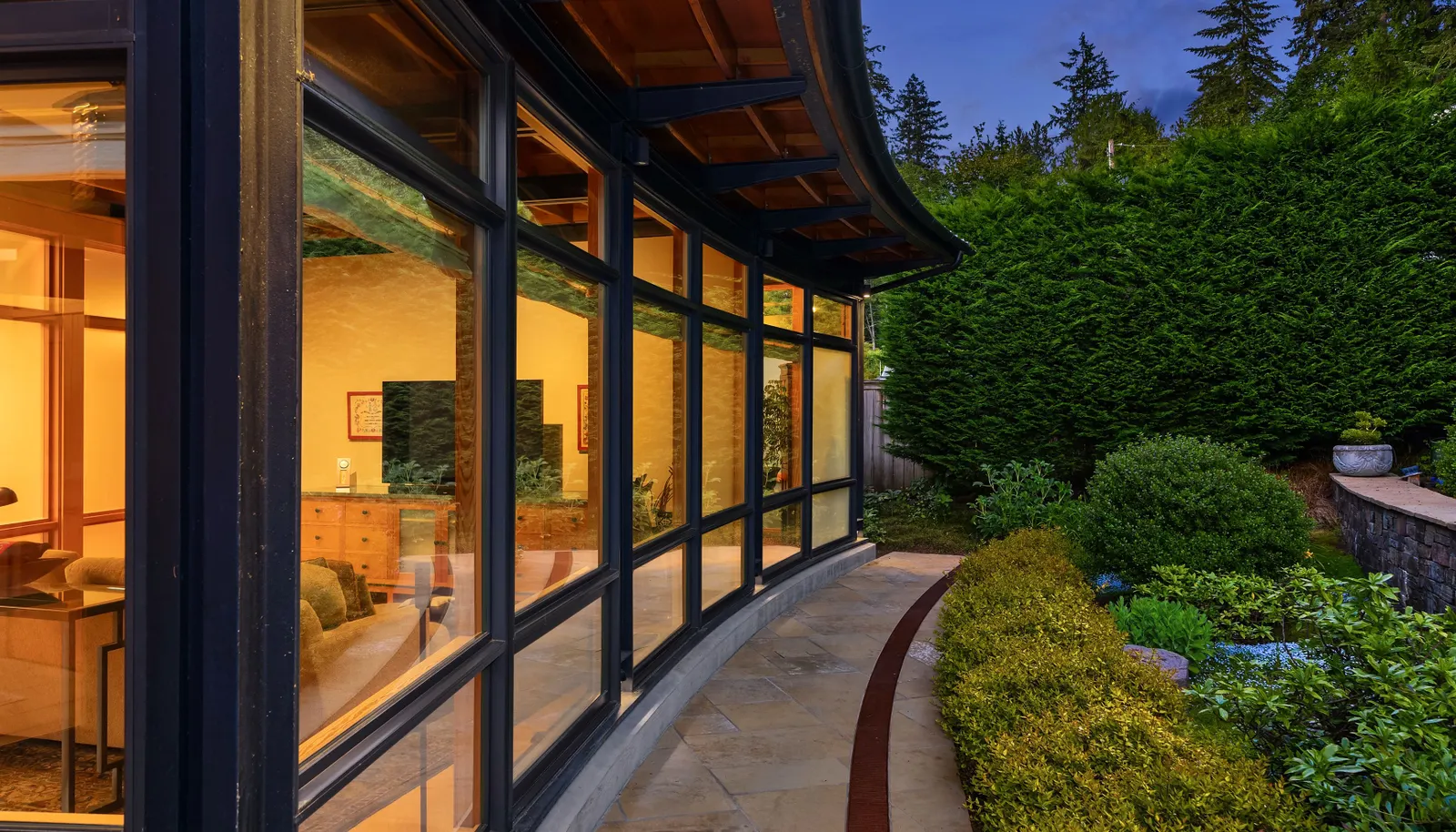 The front of the home from the exterior. The den on the inside. 