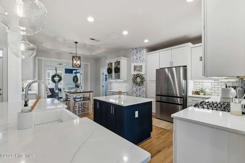 27-web-or-mls-GI - 3027 Hayden Dr - List