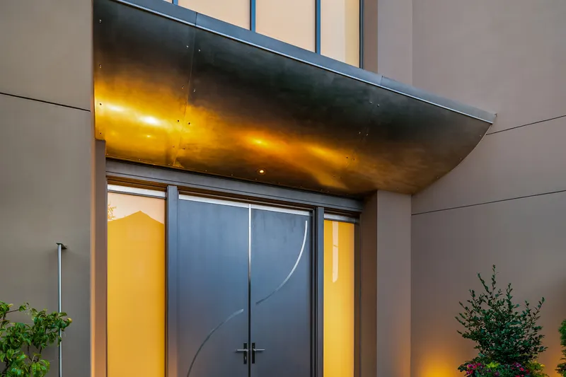 Modern and handsome...this will never go out of style.