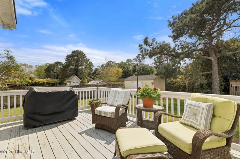 102-web-or-mls-GI - 3027 Hayden Dr - Lis